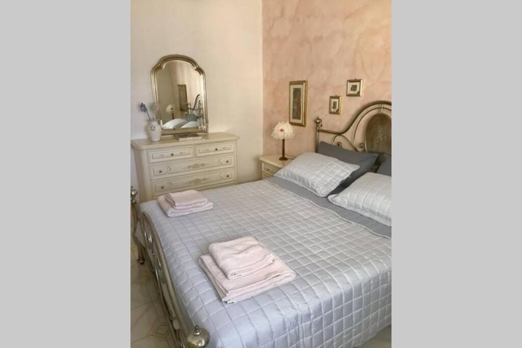 Sweet Apartment Fronte Mare - Livorno Eksteriør billede